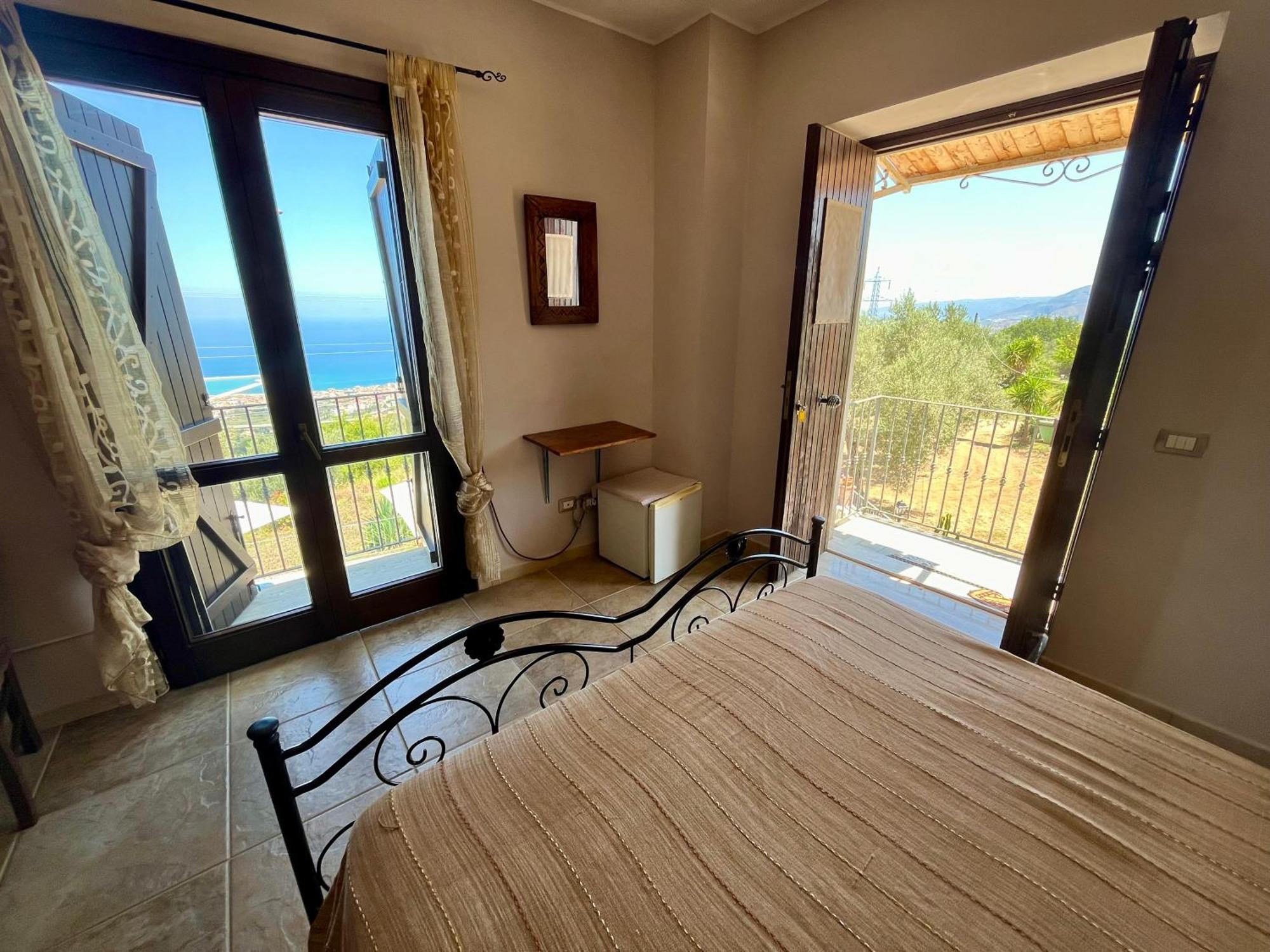 Agriturismo Serre SantʼAgata di Militello Екстериор снимка